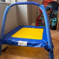 Indoor trampoline