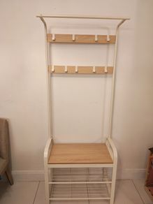 Coat rack with shoe storage