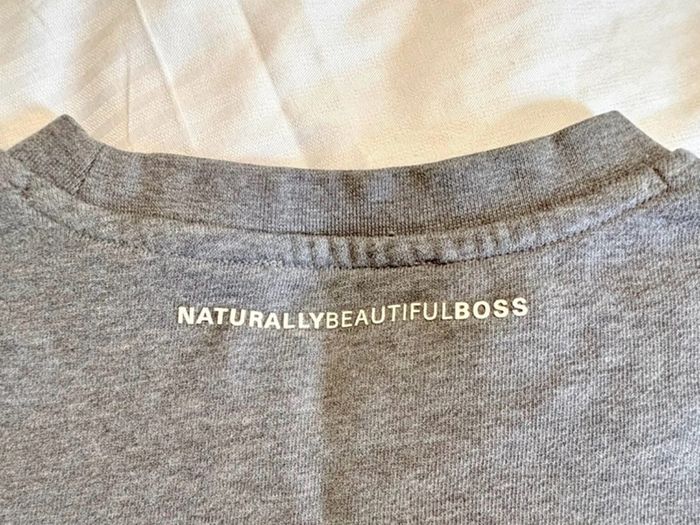 Boss sweatshirt Size S immaculate