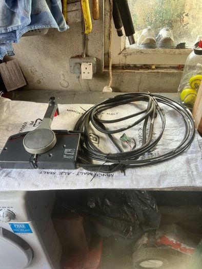 Yamaha 703 Remote Control Box with Cables
