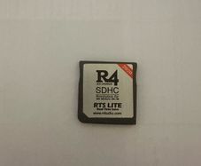 R4 DS Game cartridge 8gb of games