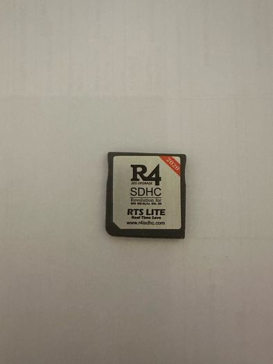 R4 DS Game cartridge 8gb of games