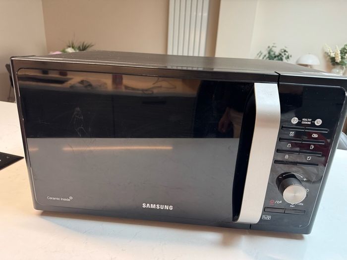Samsung microwave 23L