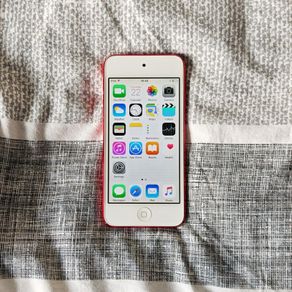 iPod Touch 5th Generation 32GB Red