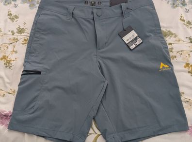 McKinley Cameron III Mens Bermuda Shorts Size Medium