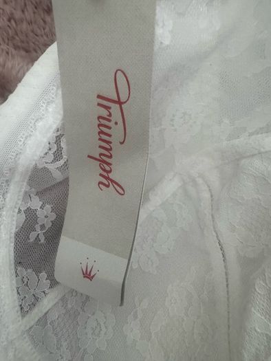 BNWT Triumph Women's Doreen L02 X Long line  Non-wired bra white colour size UK46 C EU105 C Postage included