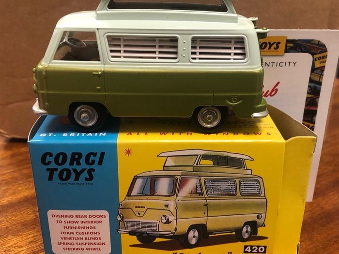 Corgi Toys 1/43 Ford Thames Airborne Caravan