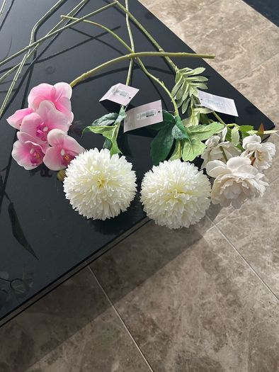 Artificial flowers selection