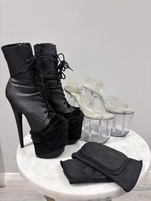 Pole dancing footwear