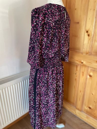 Gallery black floral dress size 14 New without tags
