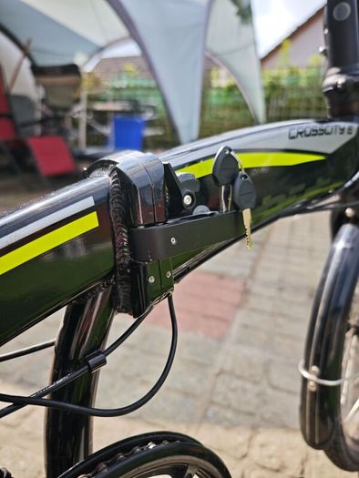 Carrera Crosscity E Electric Bike - NEW BATTERY
