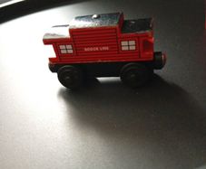 Thomas & Friends Wooden Railway Sodor Line Caboose 2003