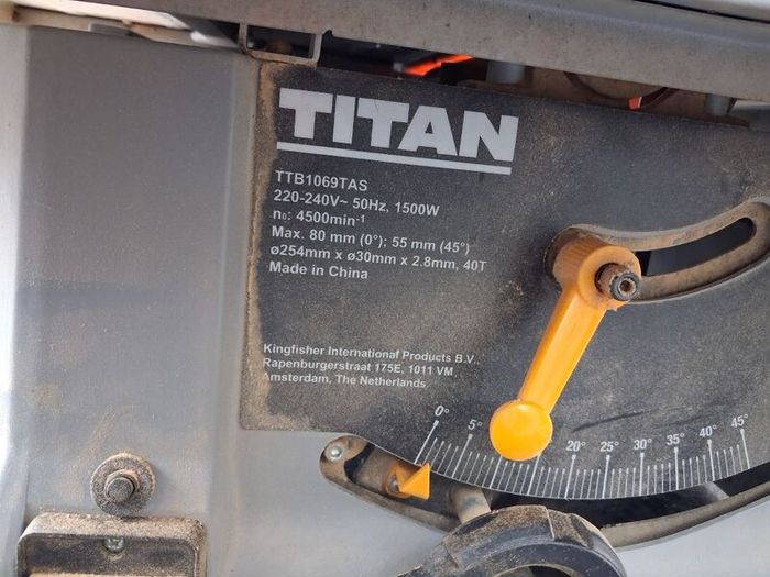 Titan TTB1069TAS 1500W electric table saw