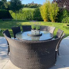 Garden Furniture 8 seater. Round / Circular