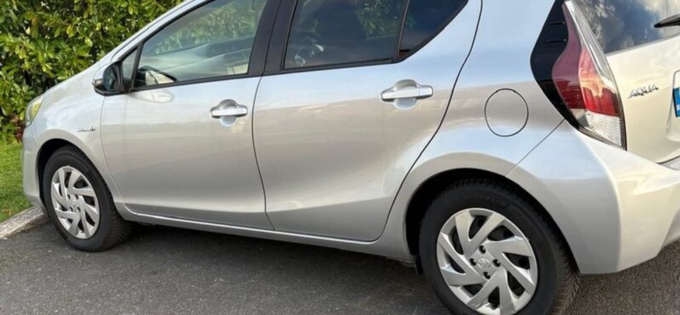 2015 Toyota Aqua S 1.5 Hybrid Automatic | LOW KM