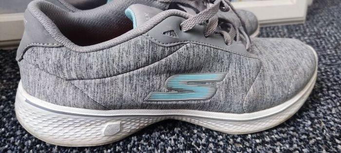 skechers trainers
