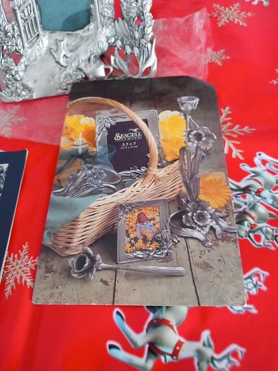 vintage Seagull  Canada Pewter photo frame 1993