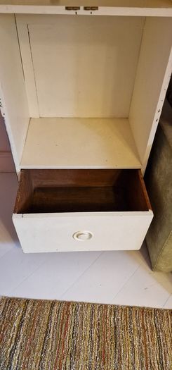 Free shelving unit