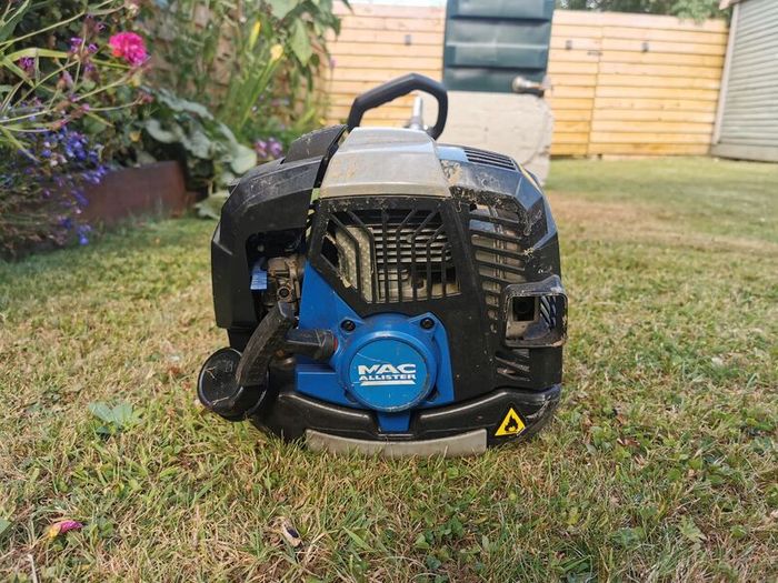 Mac Allister MGTP254 petrol grass strimmer 25.4cc