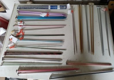 21 Pairs of Knitting Needles