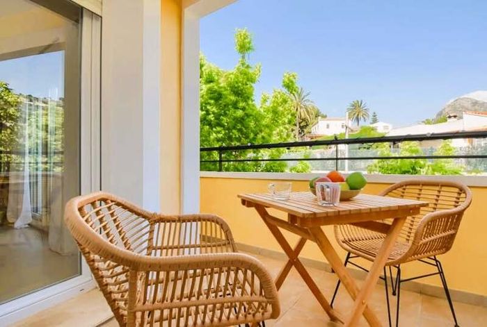 Holiday apartment with pool in Javea, Spain