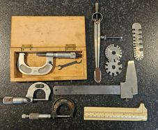Precision tools incl. Chesterman, M&W