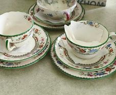 3 Set of bon chaina 2 set Set of Trio Antique (1913) Copeland Spode -Chinese Rose- Cup, Saucer and side plate 20.00E.each ,the thired one Copeland Spode -Chinese Rose-  Saucer and side plate with Suop bowl Royal Cauldon -Victoria- 1930 20.00E.
