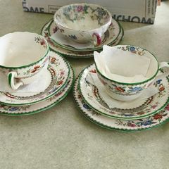 3 Set of bon chaina 2 set Set of Trio Antique (1913) Copeland Spode -Chinese Rose- Cup, Saucer and side plate 20.00E.each ,the thired one Copeland Spode -Chinese Rose-  Saucer and side plate with Suop bowl Royal Cauldon -Victoria- 1930 20.00E.