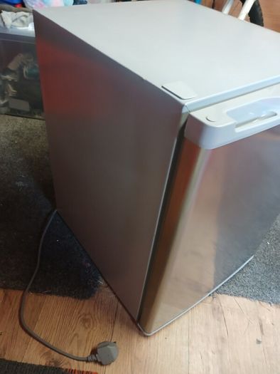 fridge