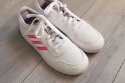 Girls trainer