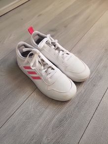 Girls trainer