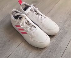 Girls trainer