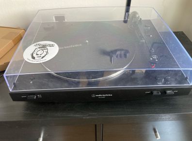 Audio Technica AT-LP3XBT Turntable