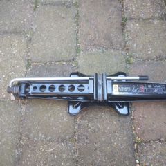 Volvo V60/s60 Car Jack Genuine Oem