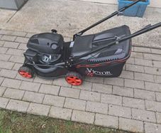 Victor Lawnmower 42cm Cut