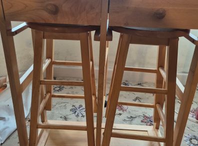 oak table / stool set