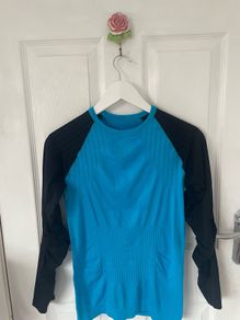 Men's crivit sports long sleeve base layer top size medium