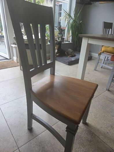 kitchen table and 6 chairs