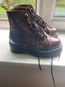 Dr Marten boots size 5