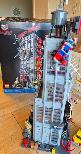Lego 76178 Daily Bugle, box, all figures,