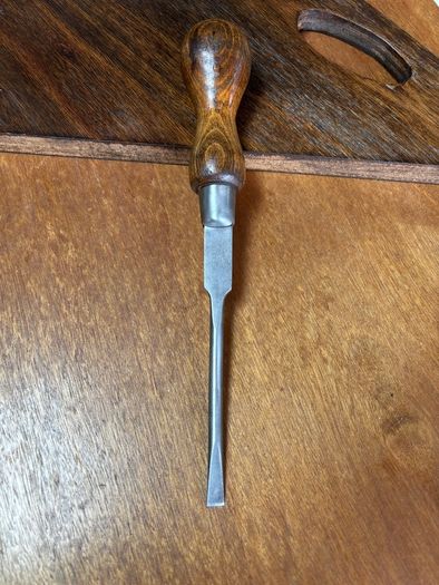 Old Colonel turnscrew