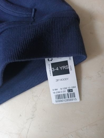 Dunnes  Stores  Navy  Zip Hoodie.  Age. 3-4 years.  B.N.W.T .