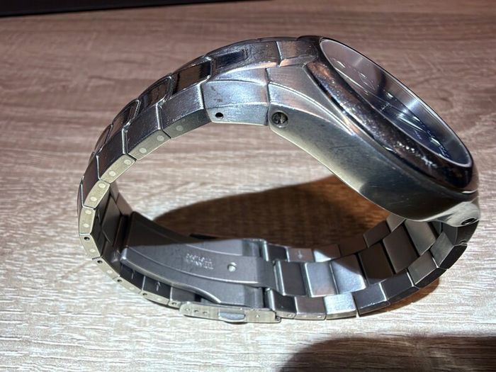 Vintage Tissot Mens Watch - Titanium Quartz Date