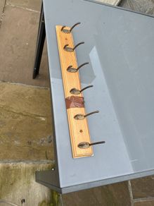 6 hanger wall hanger