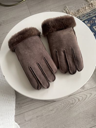 New Sheepskin Gloves