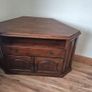TV stand Image 3