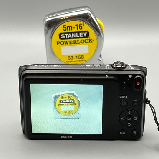 Nikon COOLPIX S3500 20.1MP - Digital Camera Black - Full Kit