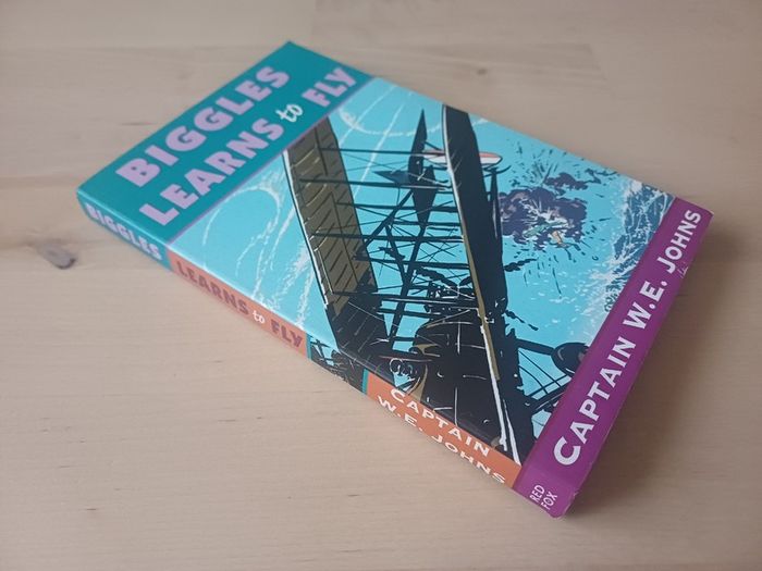 Biggles Learns to Fly by Captain W.E. Johns (WW1 Adventure Paperback 2003)