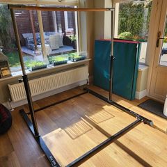 Metis gymnastics bar