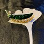 Quirky Vintage "Peas-in-a-Pod" brooch. Image 4